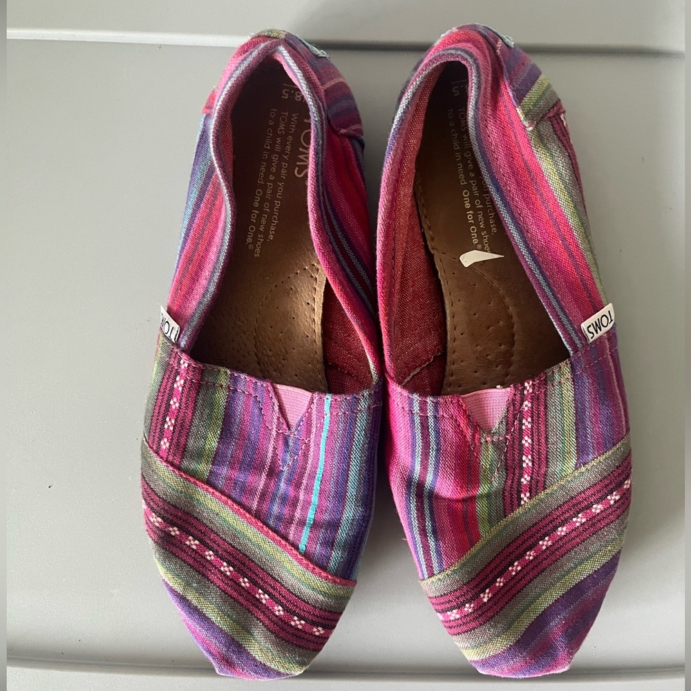 Women’s Alpargatas Toms